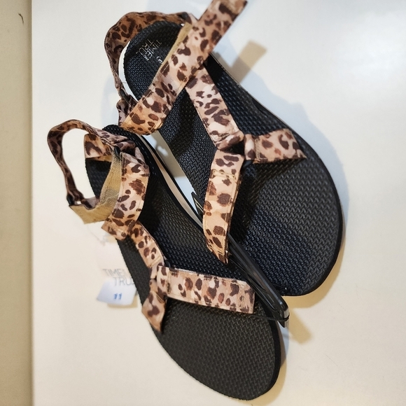 Time Tru leopard Sandals size 11 NWT - Picture 8 of 9